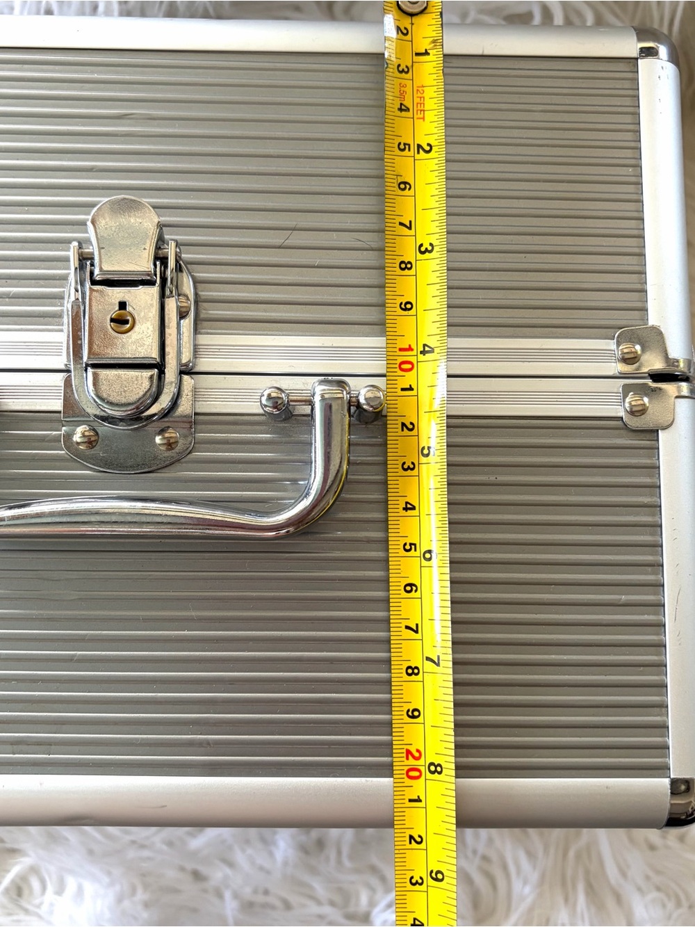 Silver Caboodles Aluminum Makeup/Tool Case - Picture 7 of 11